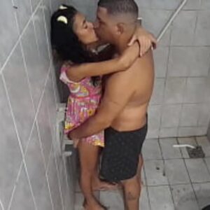MINHA TIA E UMA