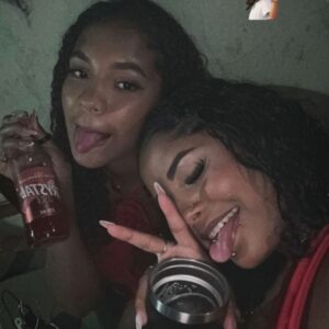 @𝘍𝘈𝘝𝘌𝘓𝘈𝘋𝘭𝘕𝘏𝘈𝘚